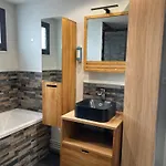 Maison 7 Couchages & Jaccuzi 펜션 에타플르