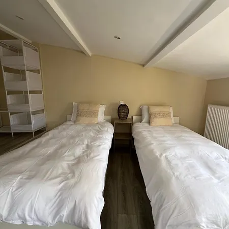 Holiday home Maison 7 Couchages & Jaccuzi *